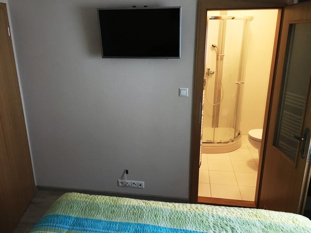 Pikolo - Izby Na Prenajom Hotel Nové Mesto nad Váhom Kültér fotó