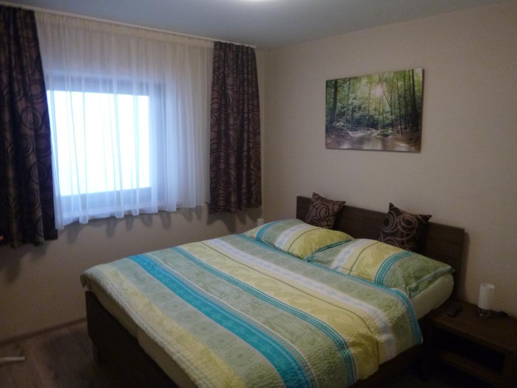 Pikolo - Izby Na Prenajom Hotel Nové Mesto nad Váhom Kültér fotó