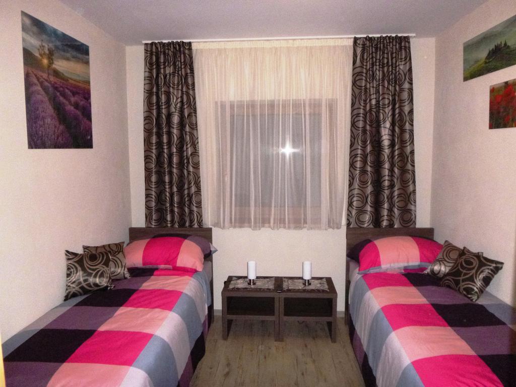 Pikolo - Izby Na Prenajom Hotel Nové Mesto nad Váhom Kültér fotó