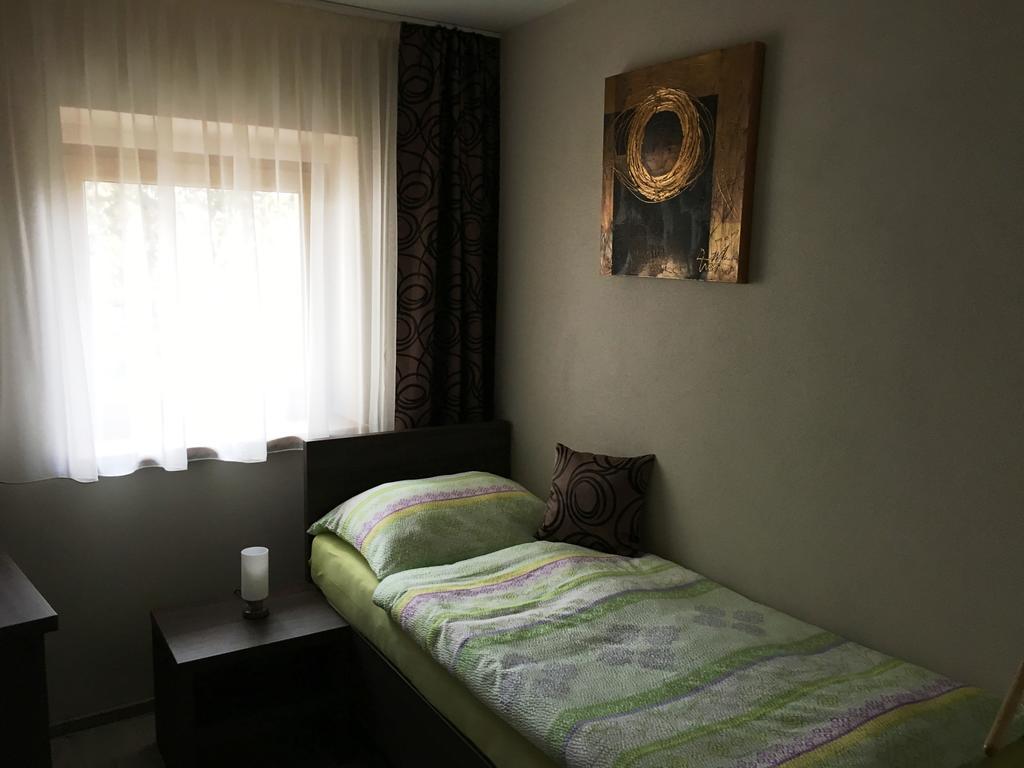 Pikolo - Izby Na Prenajom Hotel Nové Mesto nad Váhom Kültér fotó
