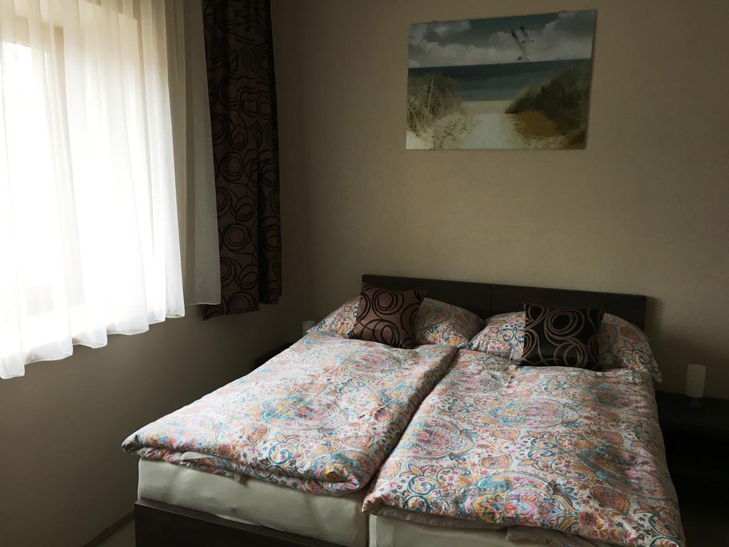 Pikolo - Izby Na Prenajom Hotel Nové Mesto nad Váhom Kültér fotó