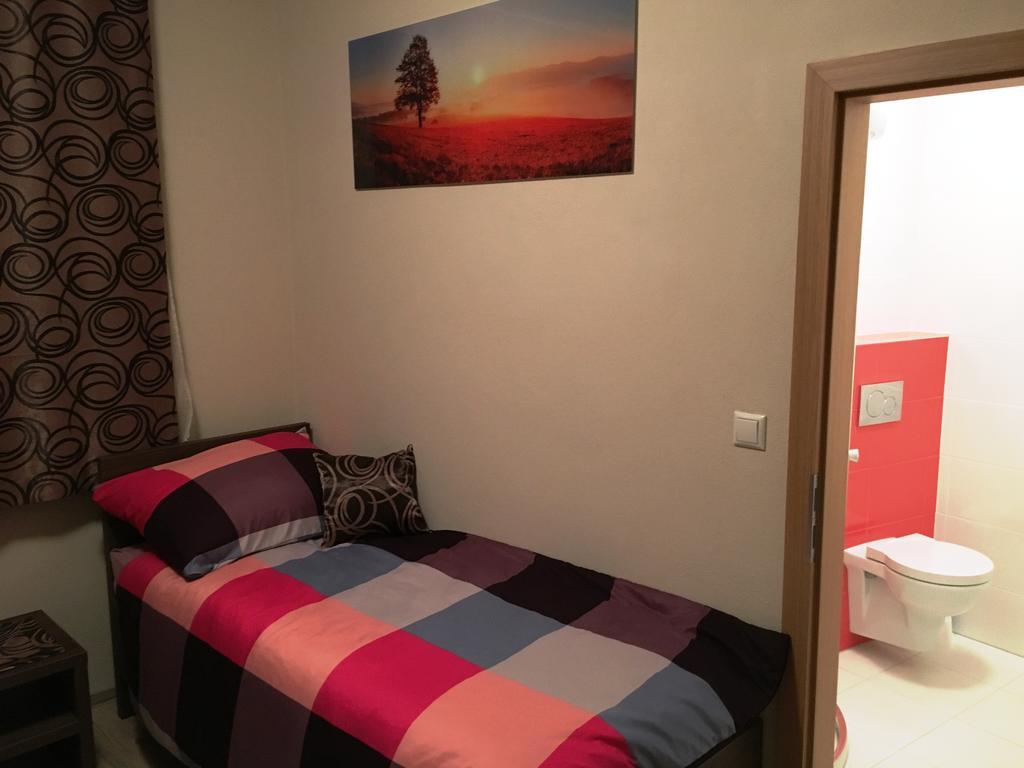 Pikolo - Izby Na Prenajom Hotel Nové Mesto nad Váhom Kültér fotó